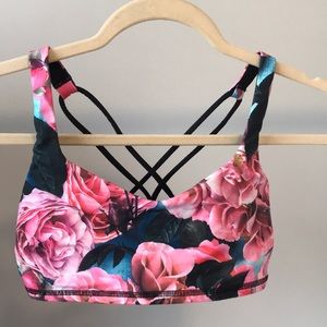 Lululemon sports bra